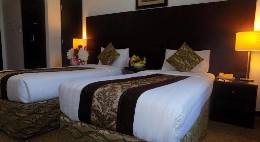 Dream Palace Hotel 두바이 외부 사진